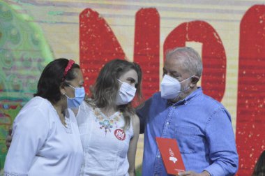  Eski Başkan Lula, Natal 'da sanatçılar ve sosyal hareketlerin üyeleriyle tanıştı. 24 Ağustos 2021, Natal, Rio Grande do Norte, Brezilya: Eski başkan Luiz Inacio Lula da Silva, sanatçılar ve sosyal hareketler üyeleriyle yaptığı toplantıda