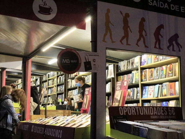 Feira Livro Lisboa Agosto 2021 Lisboa Portugal Movimento Feira Livro — Fotografia de Stock