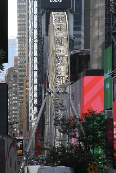 Nouveau Une Grande Roue Géante Une Nouvelle Attraction Times Square — Photo