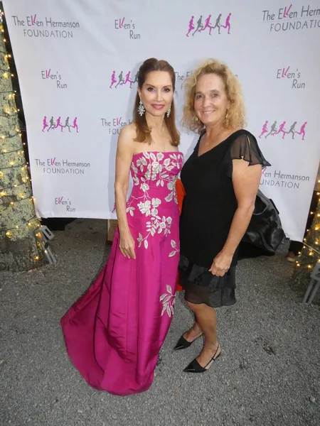 New Leading Celebrities Attend 2021 Ellen Hermanson Cancer Foundation Gala — Stock Photo, Image