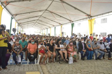 (Parnamirm, Rio Grande do Norte 'de yaşayan lrma Dulce III' ten 256 evin teslimatı. 3 Eylül 2021, Parnamirim, Rio Grande do Norte: Bolsonaro hükümetinin Bölgesel Gelişim Bakanı, Rogerio Marinho