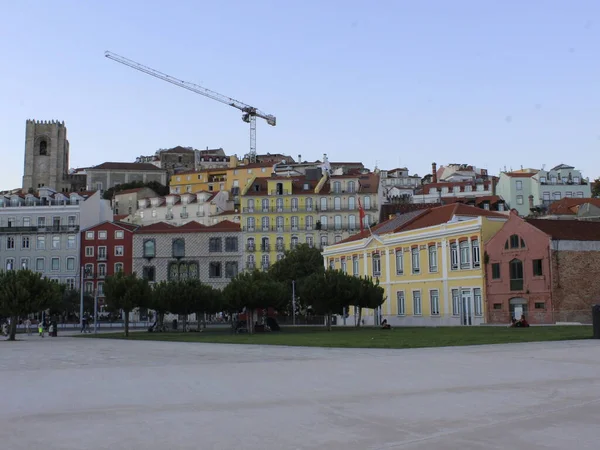 Βράδυ Στη Λισαβόνα Σεπτεμβρίου 2021 Λισαβόνα Πορτογαλία Κίνηση Των Ανθρώπων — Φωτογραφία Αρχείου