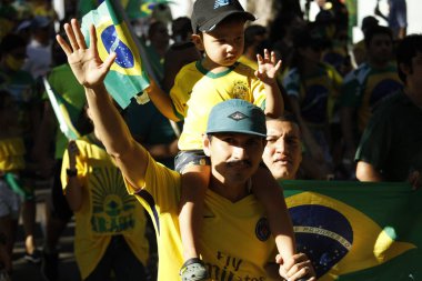 (Protestocular Manaus 'taki Bolsonaro hükümetini destekliyor. 7 Eylül 2021, Manaus, Amazonas, Brezilya: Binlerce insan 7 Eylül Salı günü Manaus 'ta düzenlenen Bağımsızlık Tatili' nde Brezilya Cumhurbaşkanı Jair Bolsonaro 'nun lehine eylemlere katıldı. Halkla ilişkiler.