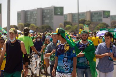 (7 Eylül 'de anti-demokratik gündemlere sahip Bolsonaro yanlısı gösteriler. 7 Eylül 2021, Brasilia, Federal Bölge, Brezilya: Cumhurbaşkanı Jair Bolsonaro 'nun destekçileri 7 Eylül Salı günü Brasilia' daki Bakanlar Kurulu 'nu doldurdu. Bolsonaro koruyucusu