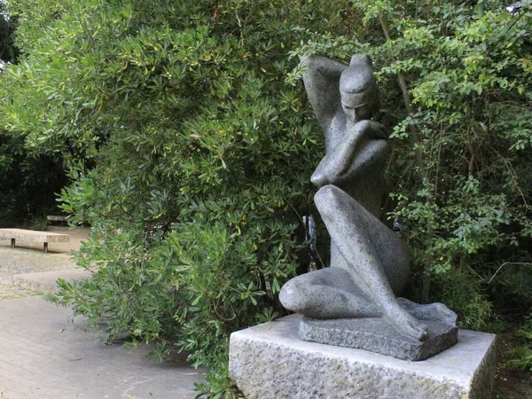 Int Bewegung Der Menschen Garten Der Calouste Gulbenkian Foundation Lissabon — Stockfoto