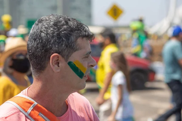 Int 9月7日に反民主的な議題を持つプロボルソナロのデモ 2021年9月7日 ブラジル連邦管区ブラジリア ジャイル ボルソナーロ大統領の支持者が7日 ブラジリアのエスプラネード ミニストリーを満たす ボルソナロ — ストック写真