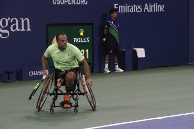 US Open Tennis 2021: WC Mens Singles çeyrek finali. 9 Eylül 2021, Queens, New York, ABD: WC (Tekli Sandalye) Hollanda 'dan Tom Egberink ile İngiltere' den Gordon Reid arasında Louis Armstrong 'da oynanan çeyrek final 