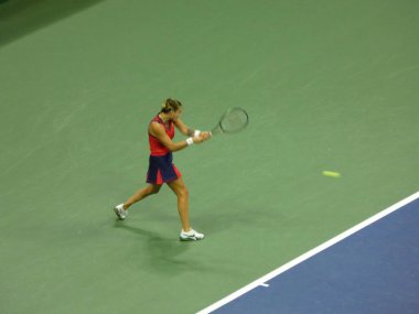 Sabalenka, 2021 USTA Açık Tenis Şampiyonası 'nda Krejcikova' yı Bayanlar Grand Slam Yarışması 'na taşıdı: 7 Eylül 2021, Flushing, Queens, NY, ABD. Belaruslu Aryna Sabalenka ikinci Grand Slam 'ini kazandı.