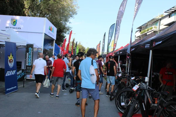 Público Desfruta Festival Bicicleta Italiano Rimini Setembro 2021 Rimini Itália — Fotografia de Stock