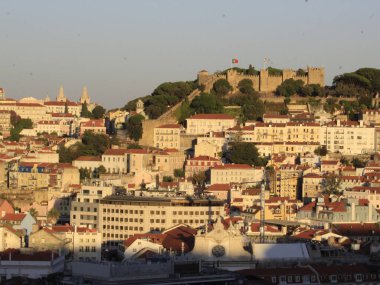 20 Eylül 2021, Lizbon, Portekiz: Avrupa yazının ortasında, Lizbon 'da Alto e Baixa-Chiado Mahallesi' nde insan dolaşımı. 