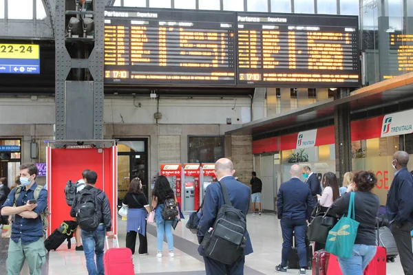 Modevecka Milano Italien September 2021 Milano Italien Rörelse Milanos Centralstation — Stockfoto