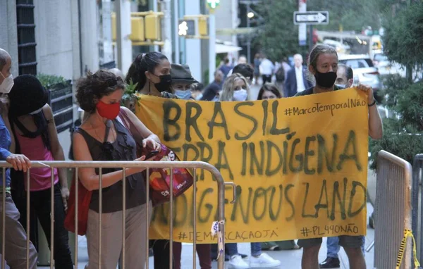 New Protestera Mot Brasiliens President Barclay Hotel Inför Uno Generalförsamling — Stockfoto