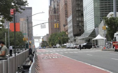 New York 'taki BM Genel Kurulu 76. Oturumunda Genel Hareket. 23 Eylül 2021, New York, ABD: BM 'nin 76. Oturumu sırasında basın alanında bile üst düzey devlet adamlarının ve insanların çok az hareketi var 