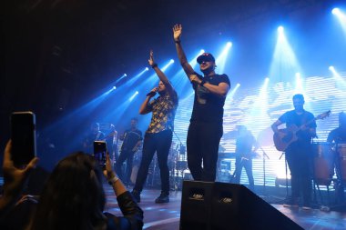 Ze Neto ve Cristiano ikilisinin yeni EP / DVD 'si Chaaama' nın cep şovu ve röportajı. 24 Eylül 2021, Sao Paulo, Brezilya: Ze Neto ve Cristiano çiftinin yeni EP / DVD 'si Chaaama' yı sunmak için cep şovu ve röportajı