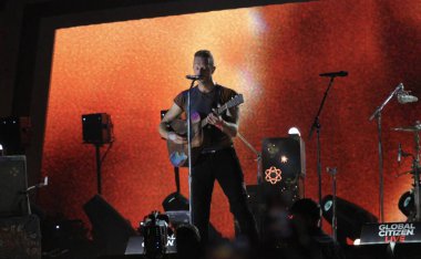 Coldplay, New York 'taki Global Citizen Live' da sahne alıyor. 25 Eylül 2021, New York, ABD: The Global Citizen Live sırasında New York 'taki Central Park çimlerinde hayranların keyfine göre performans sergiliyor