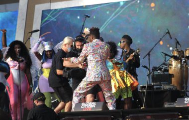 Jon Batiste, New York 'ta Global Citizen Live' da sahne alıyor. 25 Eylül 2021, New York, ABD: Jon Batiste New York 'taki Central Park çimlerinde The Global Citizen Live' da sahne aldı. Etkinliğe girebilmek için, herkes için aşı kanıtına ihtiyaç vardır.