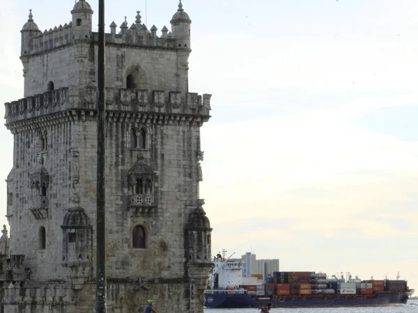 Septiembre 2021 Lisboa Portugal Movimiento Personas Disfrutando Puesta Sol Torre — Foto de Stock