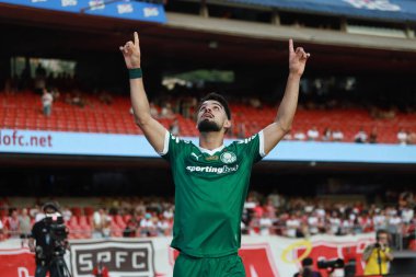Sao Paulo (SP), 10 / 05 / 2025 - Brasileirao / Sao Paulo vs Palmeiras - Player Lopez Morumbis 'te oynanan Brezilya Serie A futbol şampiyonasında Sao Paulo ve Palmeiras arasındaki maçta golünü attı ve kutladı. (Fabricio bomjardim\ Yeni 2)
