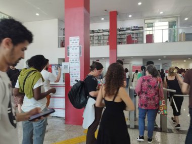 Sao Paulo (SP), 10 / 05 / 2025 - kamu / CNU / SP yarışması - adaylar Sao Paulo şehir merkezindeki FMU Liberdade kampüsüne Birleşik Kamu Yarışması (CNU) için geldiler. (Leandro Chemalle / Yeniler 2)       