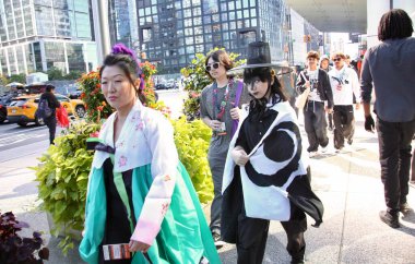 October 9, 2025, New York, USA: Comic con fans crowd the New York Comic Con 2025 which is taking place at Jacob K. Javits Convention Center in New York from October 9th to the 12th. (niyi fote\thenews2)       