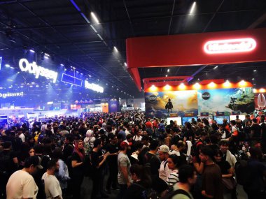 Sao Paulo (SP), October 11, 2025 - Technology/Games/BGS - Crowd movement on the third day of the Brazil Game Show in the Anhembi district. Thousands of players line up to test games from Nintendo, Sega, PlayStation, Konami (leandro chemalle/thenews2)