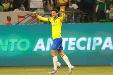 Sao Paulo (SP), 10/15/2025 - Brasileirao/Palmeiras vs Red Bull Bragantino  Felipe Anderson of Palmeiras scores and celebrates his goal in the match between Palmeiras and Red Bull Bragantino (Leco Viana/Thenews2)