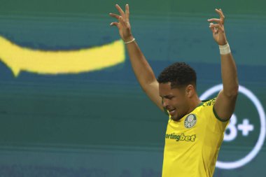 Sao Paulo (SP), 10/15/2025 - Brasileirao/Palmeiras vs Red Bull Bragantino  Vitor Roque of Palmeiras scores and celebrates his goal in the match between Palmeiras and Red Bull Bragantino, for the 28th round (Leco Viana/Thenews2)