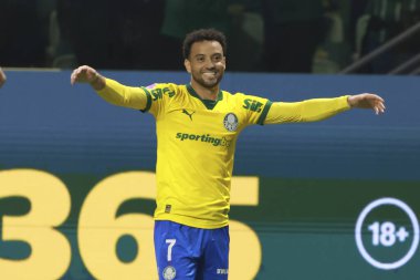 Sao Paulo (SP), 10/15/2025 - Brasileirao/Palmeiras vs Red Bull Bragantino  Felipe Anderson of Palmeiras scores and celebrates his goal in the match between Palmeiras and Red Bull Bragantino (Leco Viana/Thenews2)