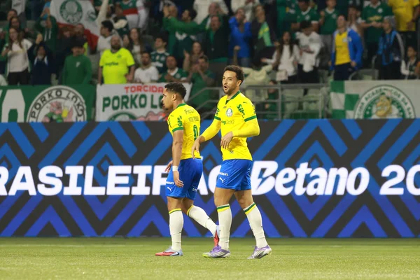 Sao Paulo (SP), 10/15/2025 - Brasileirao/Palmeiras vs Red Bull Bragantino  Felipe Anderson of Palmeiras scores and celebrates his goal in the match between Palmeiras and Red Bull Bragantino (Leco Viana/Thenews2)