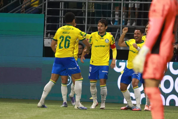 Sao Paulo (SP), 10/15/2025 - Brasileirao/Palmeiras vs Red Bull Bragantino  Vitor Roque of Palmeiras scores and celebrates his goal in the match between Palmeiras and Red Bull Bragantino, for the 28th round (Leco Viana/Thenews2)
