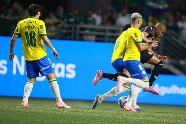 ao paulo (sp), 10/15/2025 - brasileirao/palmeiras vs red bull bragantino - player Mauricio, during the match between palmeiras and red bull bragantino, for the 28th round of the brazilian football championship (Leco Viana/Thenews2)