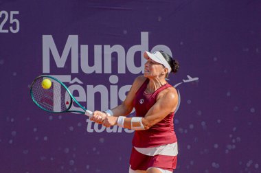 Rio de Janeiro (rj), 10 / 17 / 2025 - oyuncu ekaterine gorgodze Rio de Janeiro 'daki Techset akademisinde düzenlenen Rio de Janeiro' daki çeyrek final maçında ters vuruş yaptı. (Gabby costa\ the newws2)