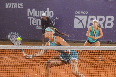 Rio de Janeiro (rj), 10 / 17 / 2025 - Rio de Janeiro şehrindeki Techset Akademisi 'nde düzenlenen rio de Janeiro yarı finalleri için geçerli bir maç sırasında oyuncu Miriana tona voleybol oynadı. (Gabby costa\ the newws2)