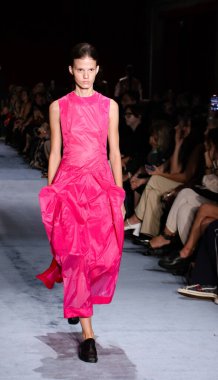 Sao Paulo (SP) - 10 / 18 / 2025 - Alexandre Herchcovitch moda gösterisi Sao Paulo Moda Haftası - SPFW N60, Sao Paulo Belediye Tiyatrosu 'nun prova odasında, 18 Ekim 2025. (Milene Cardoso / Newws2)            