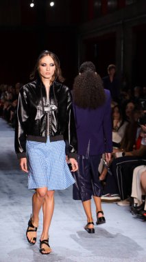 Sao Paulo (SP) - 10 / 18 / 2025 - Alexandre Herchcovitch moda gösterisi Sao Paulo Moda Haftası - SPFW N60, Sao Paulo Belediye Tiyatrosu 'nun prova odasında, 18 Ekim 2025. (Milene Cardoso / Newws2)            