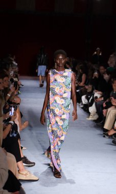 Sao Paulo (SP) - 10 / 18 / 2025 - Alexandre Herchcovitch moda gösterisi Sao Paulo Moda Haftası - SPFW N60, Sao Paulo Belediye Tiyatrosu 'nun prova odasında, 18 Ekim 2025. (Milene Cardoso / Newws2)            