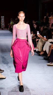 Sao Paulo (SP) - 10 / 18 / 2025 - Alexandre Herchcovitch moda gösterisi Sao Paulo Moda Haftası - SPFW N60, Sao Paulo Belediye Tiyatrosu 'nun prova odasında, 18 Ekim 2025. (Milene Cardoso / Newws2)            