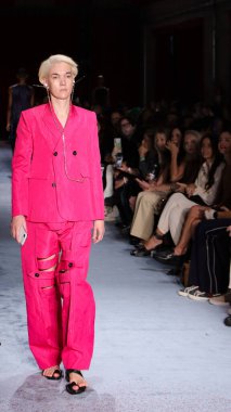 Sao Paulo (SP) - 10 / 18 / 2025 - Alexandre Herchcovitch moda gösterisi Sao Paulo Moda Haftası - SPFW N60, Sao Paulo Belediye Tiyatrosu 'nun prova odasında, 18 Ekim 2025. (Milene Cardoso / Newws2)            