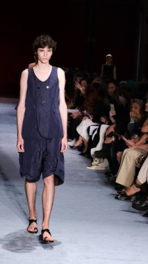 Sao Paulo (SP) - 10 / 18 / 2025 - Alexandre Herchcovitch moda gösterisi Sao Paulo Moda Haftası - SPFW N60, Sao Paulo Belediye Tiyatrosu 'nun prova odasında, 18 Ekim 2025. (Milene Cardoso / Newws2)            