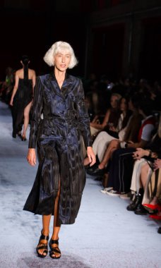 Sao Paulo (SP) - 10 / 18 / 2025 - Alexandre Herchcovitch moda gösterisi Sao Paulo Moda Haftası - SPFW N60, Sao Paulo Belediye Tiyatrosu 'nun prova odasında, 18 Ekim 2025. (Milene Cardoso / Newws2)            