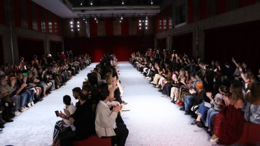 Sao Paulo (SP) - 10 / 18 / 2025 - Alexandre Herchcovitch moda gösterisi Sao Paulo Moda Haftası - SPFW N60, Sao Paulo Belediye Tiyatrosu 'nun prova odasında, 18 Ekim 2025. (Milene Cardoso / Newws2)            