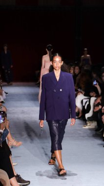 Sao Paulo (SP) - 10 / 18 / 2025 - Alexandre Herchcovitch moda gösterisi Sao Paulo Moda Haftası - SPFW N60, Sao Paulo Belediye Tiyatrosu 'nun prova odasında, 18 Ekim 2025. (Milene Cardoso / Newws2)            