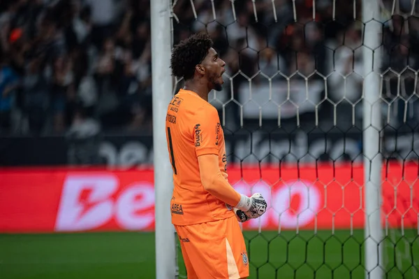 Sao Paulo (SP), 10 / 18 / 2025 - Brasileirao / Corinthians vs Atletico-MG - Hugo Souza, Corinthians ile Atletico-MG arasında oynanan maçta Brezilya Futbol Şampiyonası 'nın 29. (ronaldo barre to\ the new 2)