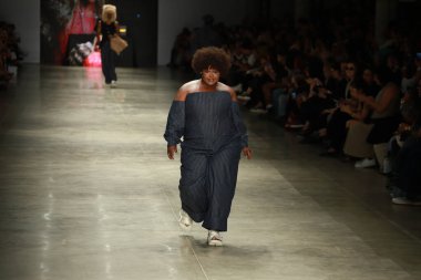 Sao Paulo (SP), 10 / 18 / 2025 - Sao Paulo Moda Haftası 'nda moda / şov / petrol palmiyesi Dendezeiro markası - SPFW N60, Sao Paulo' daki Pacubra 'da, bu Cumartesi, 18 Ekim 2025. (Fabricio Bomjardim / The Newws2) 