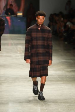 Sao Paulo (SP), 10 / 18 / 2025 - Sao Paulo Moda Haftası 'nda moda / şov / petrol palmiyesi Dendezeiro markası - SPFW N60, Sao Paulo' daki Pacubra 'da, bu Cumartesi, 18 Ekim 2025. (Fabricio Bomjardim / The Newws2) 