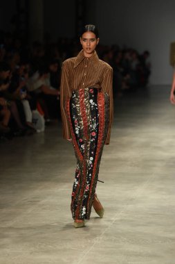 sao paulo (sp), 10 / 19 / 2025 - moda / spfw / fauve defilesi Sao Paulo moda haftasında - spfw n60, Pacubra, ibirapuera parkında, Sao Paulo, bu pazar, Ekim 19, 2025. (Fabricio Bomjardim / The Newws2) 