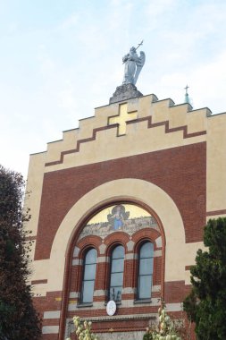 Milan (İtalya), 19 Ekim 2025 - Din / Yüzyıl / Kilise - Santa Maria di Lourdes Kilisesi, Milano 'daki Ambrosya ayinine bağlı Katolik bir ibadethanedir. 12 (Edson de souza\ thews2)