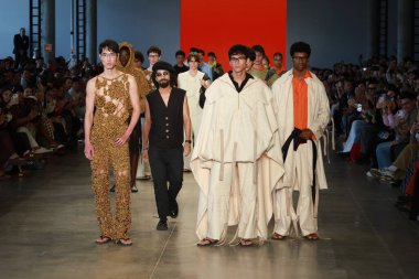 Sao Paulo (sp), 10 / 19 / 2025 - moda / spfw / David Lee Lee defilesi Sao Paulo moda haftasında - spfw n60, Pacubra, ibirapuera parkında, Sao Paulo, bu pazar, Ekim 19, 2025. (Fabricio Bomjardim / The Newws2) 