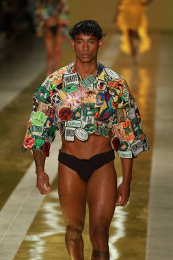 Sao Paulo (sp), 10 / 19 / 2025 - moda / spfw / amir slama amir amir slama defilesi Sao Paulo moda haftasında - spfw n60, Pacubra, ibirapuera parkında, Sao Paulo, bu pazar, 19 Ekim 2025. (Fabricio Bomjardim / The Newws2) 