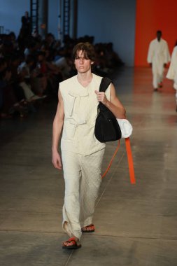 Sao Paulo (sp), 10 / 19 / 2025 - moda / spfw / David Lee Lee defilesi Sao Paulo moda haftasında - spfw n60, Pacubra, ibirapuera parkında, Sao Paulo, bu pazar, Ekim 19, 2025. (Fabricio Bomjardim / The Newws2) 